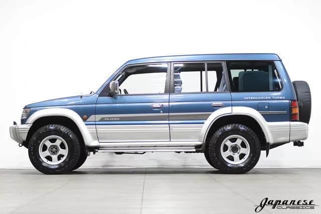 1991 Mitsubishi Pajero JDM car for sale — photo 4 of 25