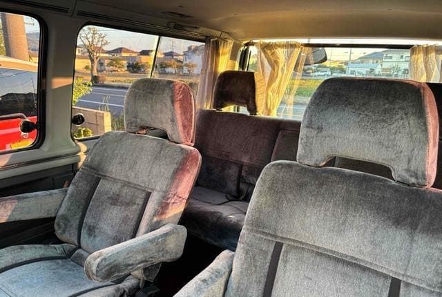 1988 Mitsubishi Delica JDM car for sale — photo 17 of 22