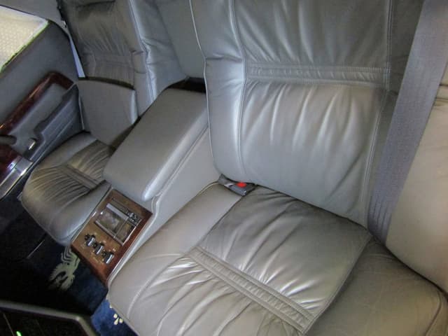 1991 Toyota Century JDM car for sale — photo 16 of 25