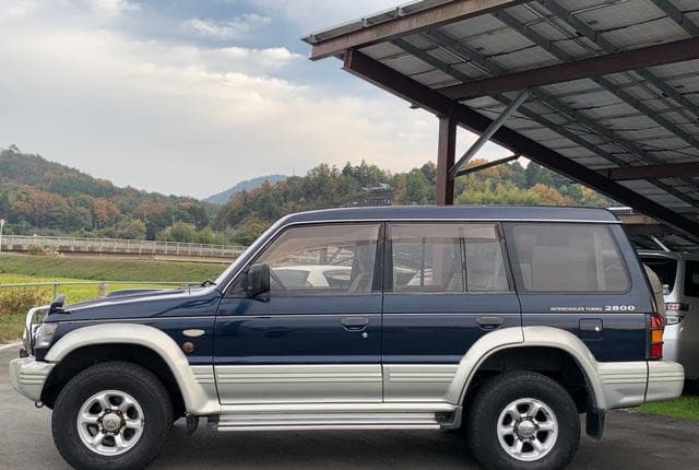 1994 Mitsubishi Pajero JDM car for sale — photo 5 of 9
