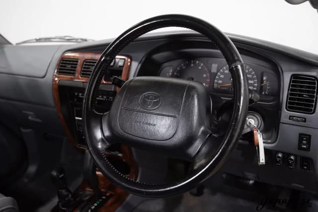 1996 Toyota Hilux JDM car for sale — photo 12 of 25