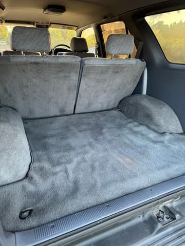 1996 Toyota Hilux Surf JDM car for sale — photo 21 of 25