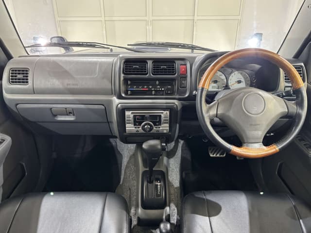 2000 Suzuki Jimny JDM car for sale — photo 7 of 25