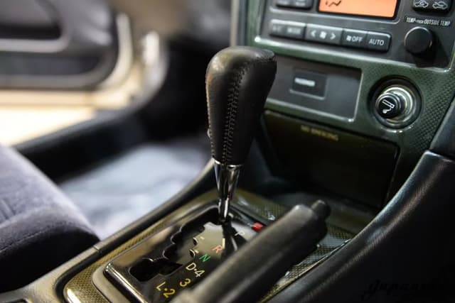 1999 Toyota Chaser JDM car for sale — photo 10 of 25