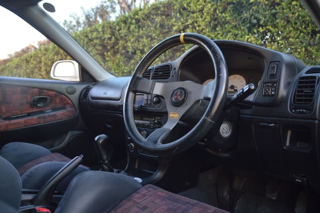 1996 Mitsubishi Lancer Evolution JDM car for sale — photo 17 of 25