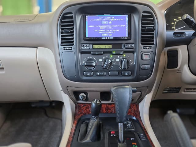 2000 Toyota Land Cruiser JDM car for sale — photo 17 of 20