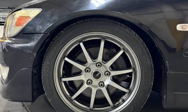 1998 Toyota Altezza JDM car for sale — photo 17 of 25