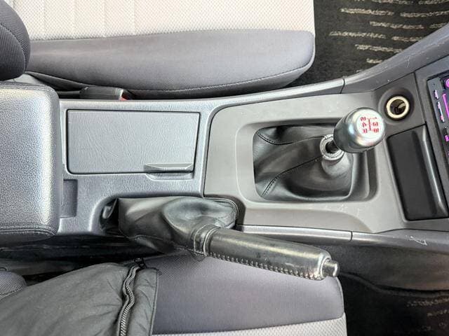 1998 Nissan Skyline JDM car for sale — photo 10 of 17