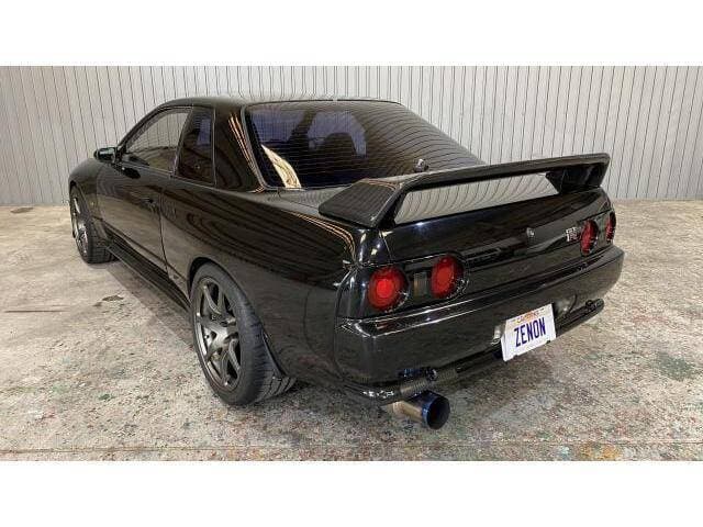 1992 Nissan Skyline JDM car for sale — photo 15 of 20