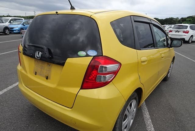 2008 Honda Fit JDM car for sale — photo 5 of 25