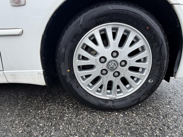 2005 Toyota Altezza JDM car for sale — photo 16 of 18