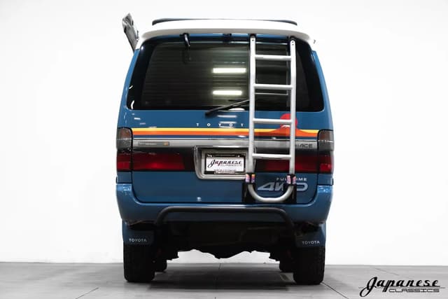1996 Toyota HiAce JDM car for sale — photo 6 of 25