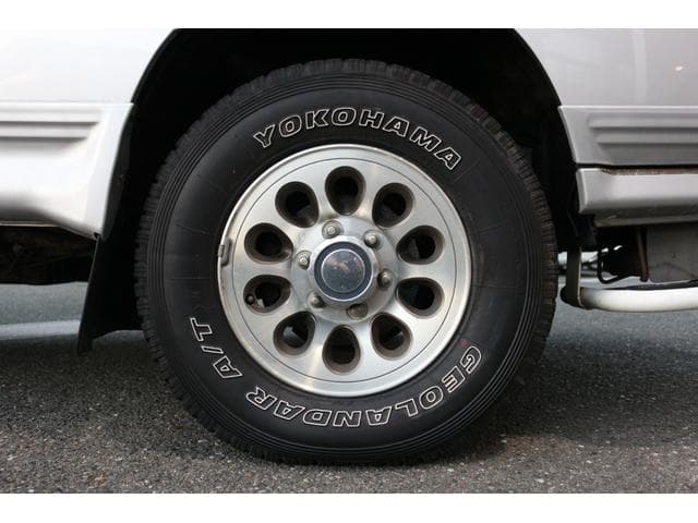 1992 Mitsubishi Delica JDM car for sale — photo 24 of 25