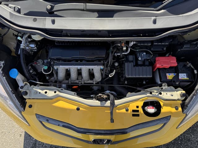 2009 Honda Fit JDM car for sale — photo 16 of 19