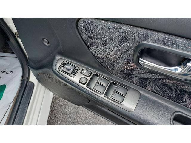 2000 Nissan Stagea JDM car for sale — photo 10 of 20