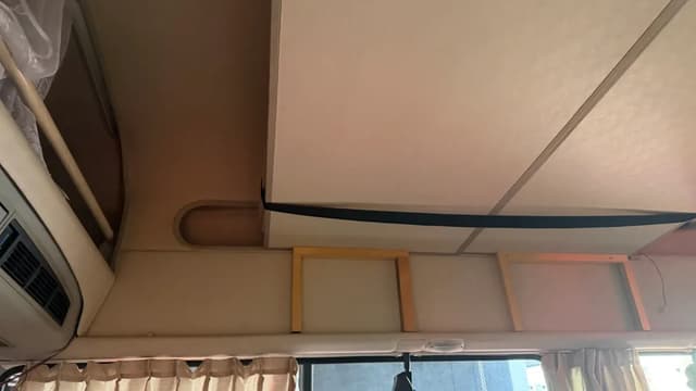 1995 Toyota HiAce JDM car for sale — photo 9 of 25