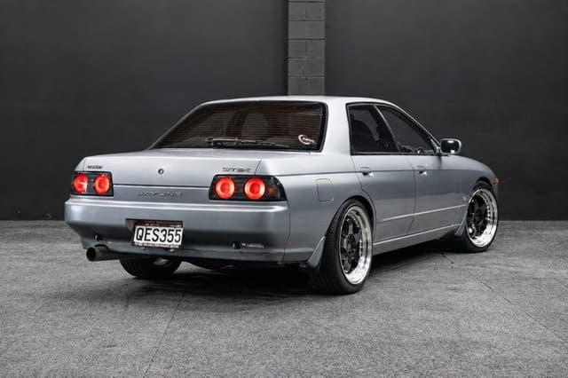 1991 Nissan Skyline JDM car for sale — photo 13 of 19