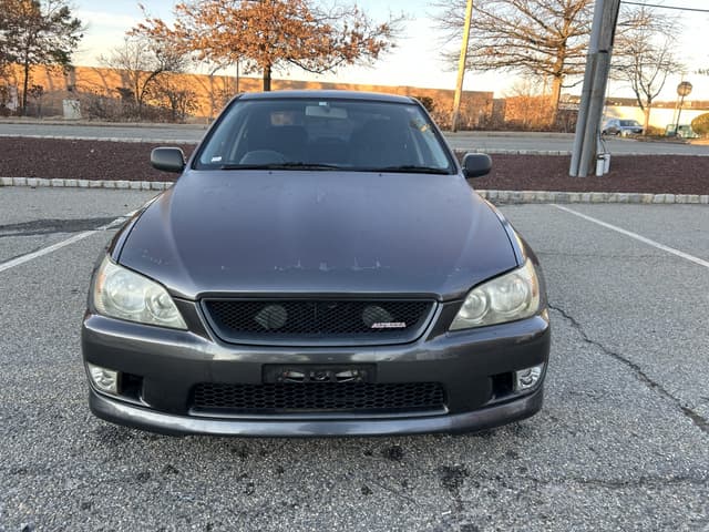 1998 Toyota Altezza JDM car for sale — photo 13 of 25