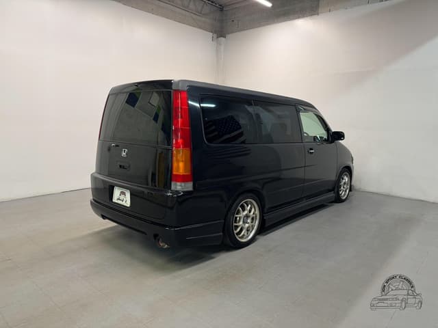 2001 Honda Stepwagon JDM car for sale — photo 11 of 25