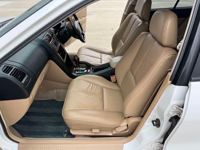 1996 Mitsubishi Legnum JDM car for sale — photo 24 of 25