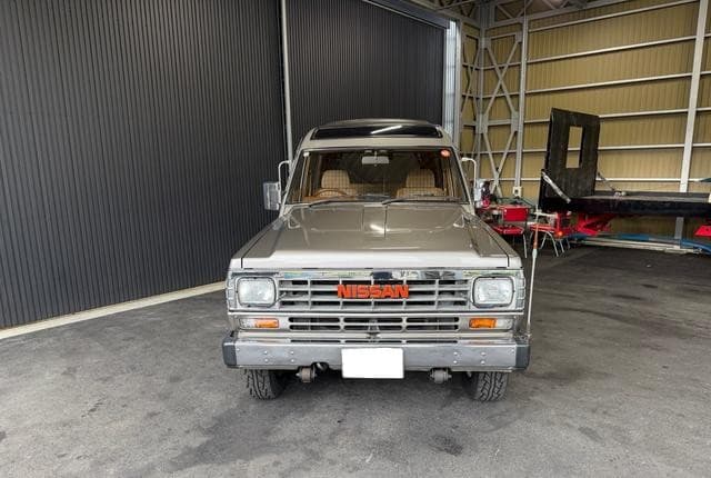 1986 Nissan Safari JDM car for sale — photo 4 of 25