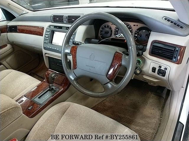 2000 Toyota Crown JDM car for sale — photo 3 of 6