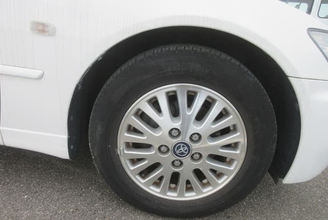 2002 Toyota Altezza JDM car for sale — photo 12 of 25