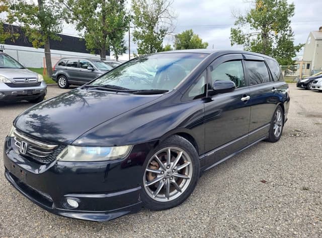 2004 Honda Odyssey JDM car for sale — photo 2 of 10