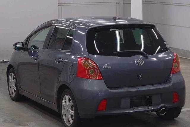 2007 Toyota Vitz JDM car for sale — photo 3 of 6
