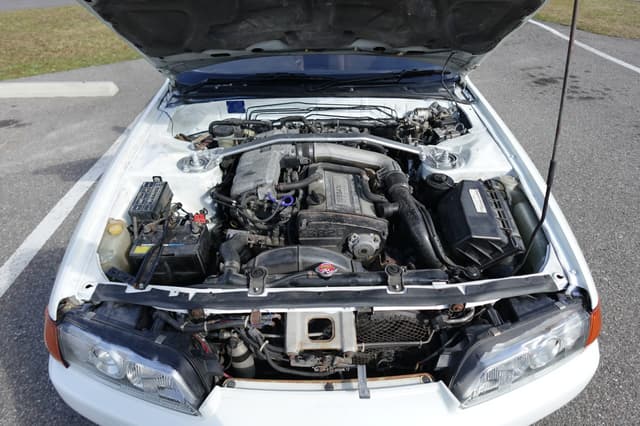 1990 Nissan Skyline JDM car for sale — photo 17 of 18
