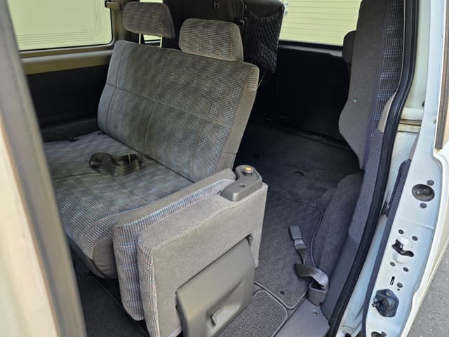 1996 Honda Stepwagon JDM car for sale — photo 12 of 15