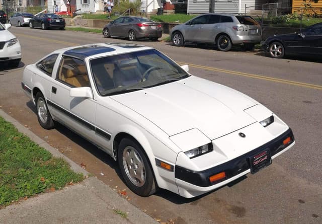 1984 Nissan Datsun JDM car for sale — photo 6 of 13