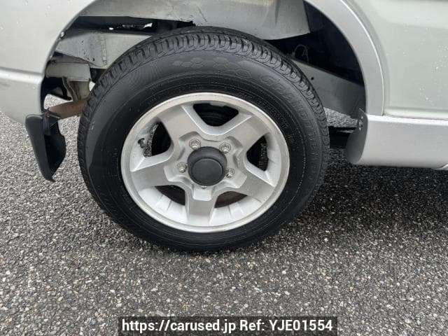 2001 Suzuki Jimny JDM car for sale — photo 18 of 24