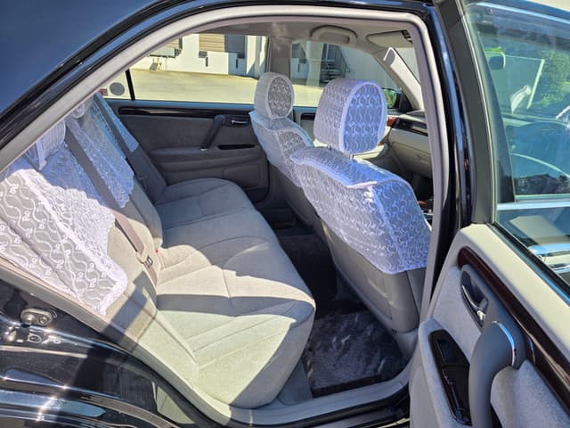 2001 Toyota Crown JDM car for sale — photo 12 of 13