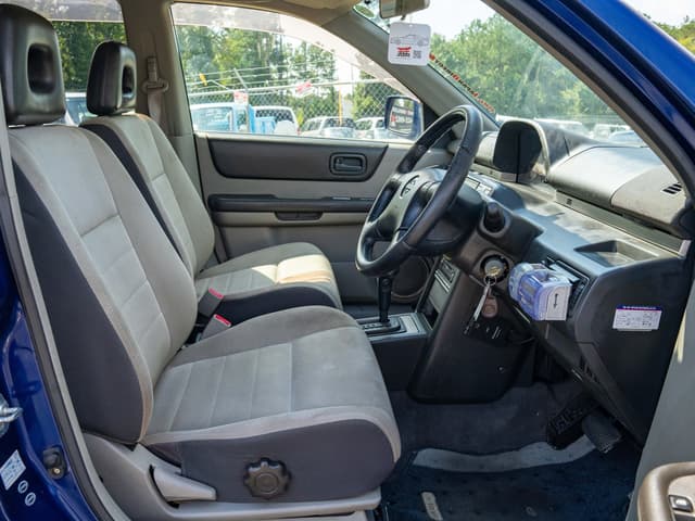 2001 Nissan X Trail JDM car for sale — photo 12 of 14