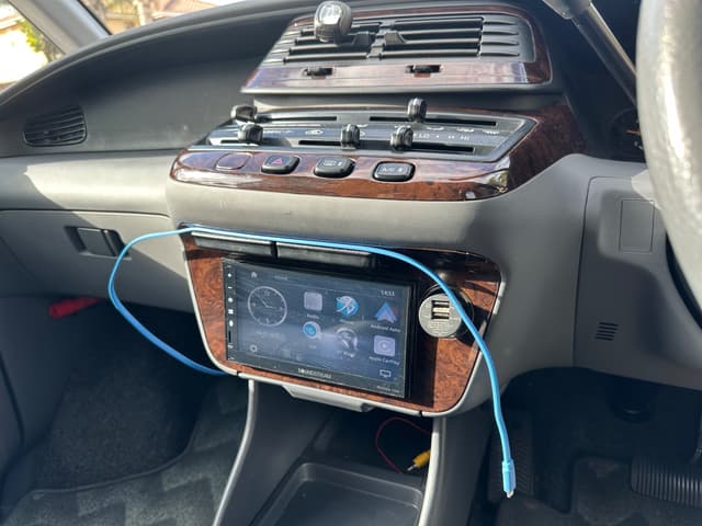 1997 Toyota Estima JDM car for sale — photo 8 of 16