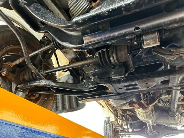 1992 Mitsubishi Minicab JDM car for sale — photo 18 of 23
