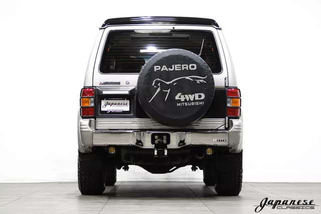 1996 Mitsubishi Pajero JDM car for sale — photo 7 of 25