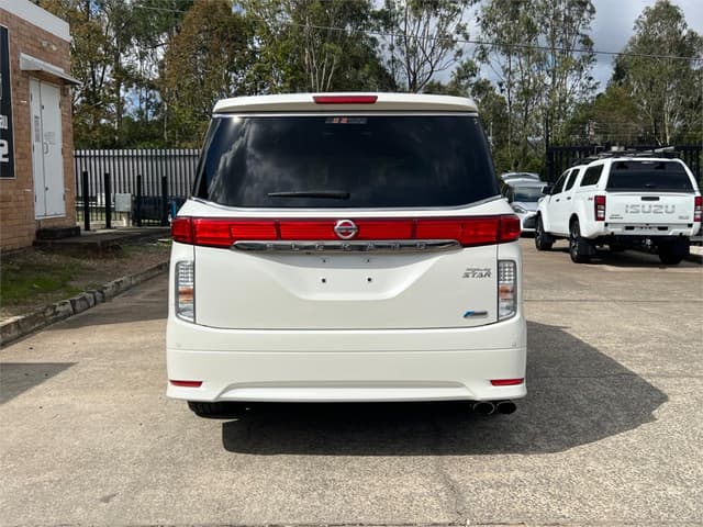 2011 Nissan Elgrand JDM car for sale — photo 7 of 16