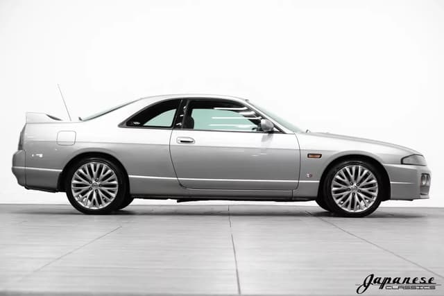 1997 Nissan Skyline JDM car for sale — photo 5 of 25