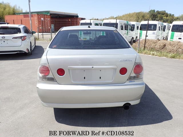 2001 Toyota Altezza JDM car for sale — photo 4 of 20