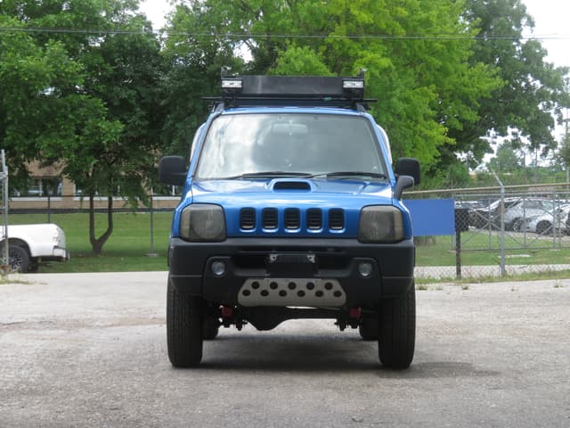 2001 Suzuki Jimny JDM car for sale — photo 2 of 24