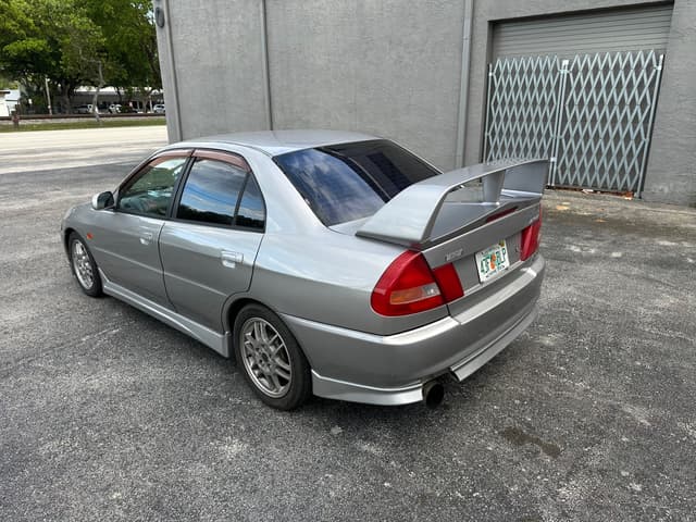 1996 Mitsubishi Lancer Evolution JDM car for sale — photo 3 of 11