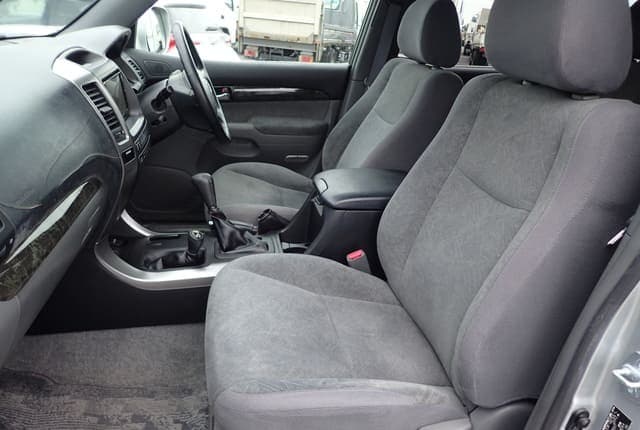 2007 Toyota Land Cruiser Prado JDM car for sale — photo 24 of 25