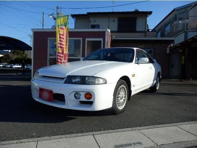 1996 Nissan Skyline JDM car for sale — photo 2 of 2