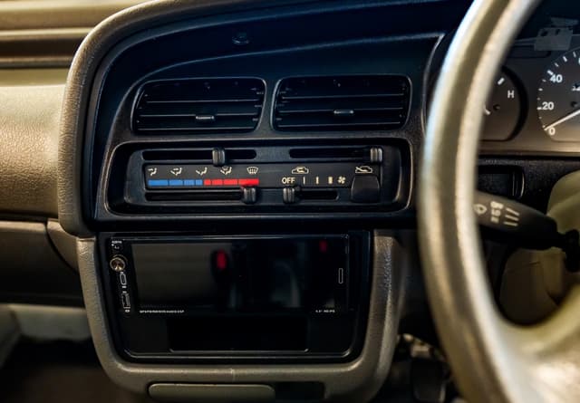 1997 Mazda JDM car for sale — photo 16 of 21