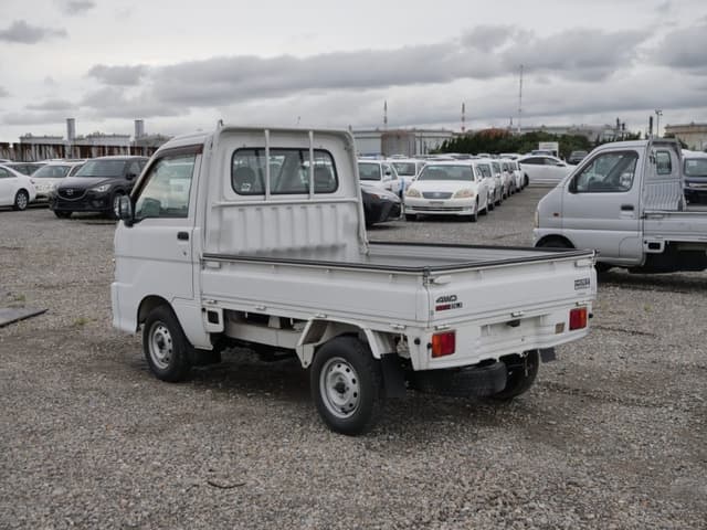 2000 Daihatsu Hijet JDM car for sale — photo 19 of 25