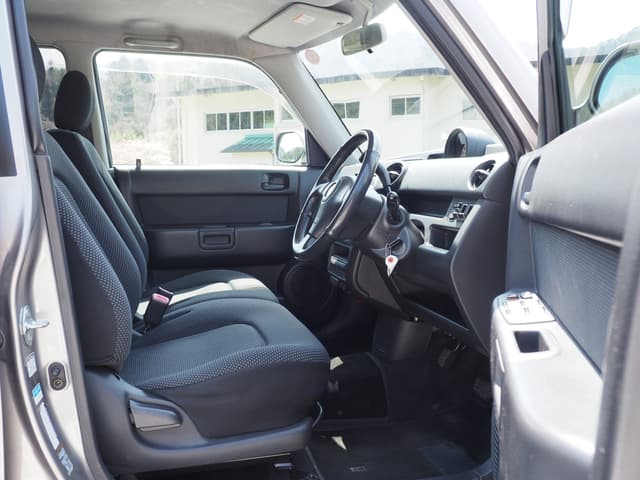 2002 Toyota JDM car for sale — photo 16 of 25