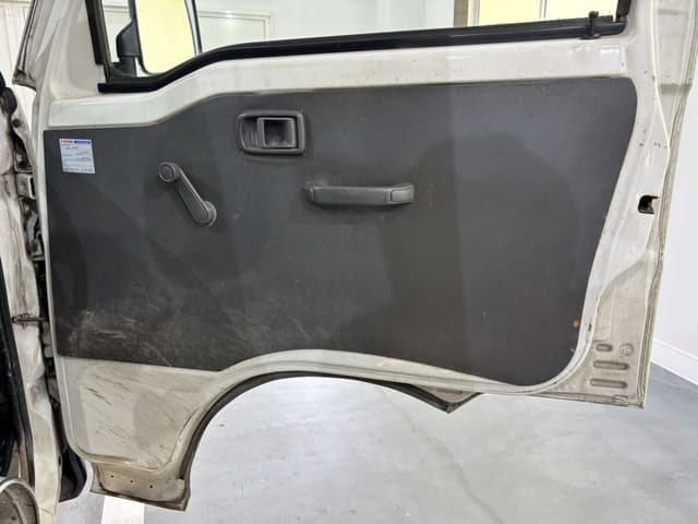1996 Daihatsu Hijet JDM car for sale — photo 22 of 25
