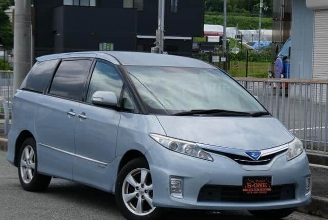 2009 Toyota Estima JDM car for sale — photo 2 of 16